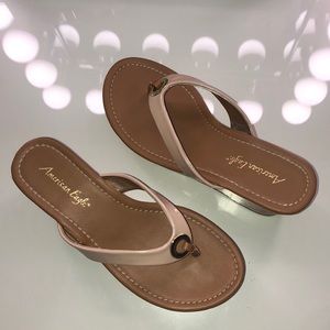 AMERICAN EAGLE TAN HEELED SANDAL